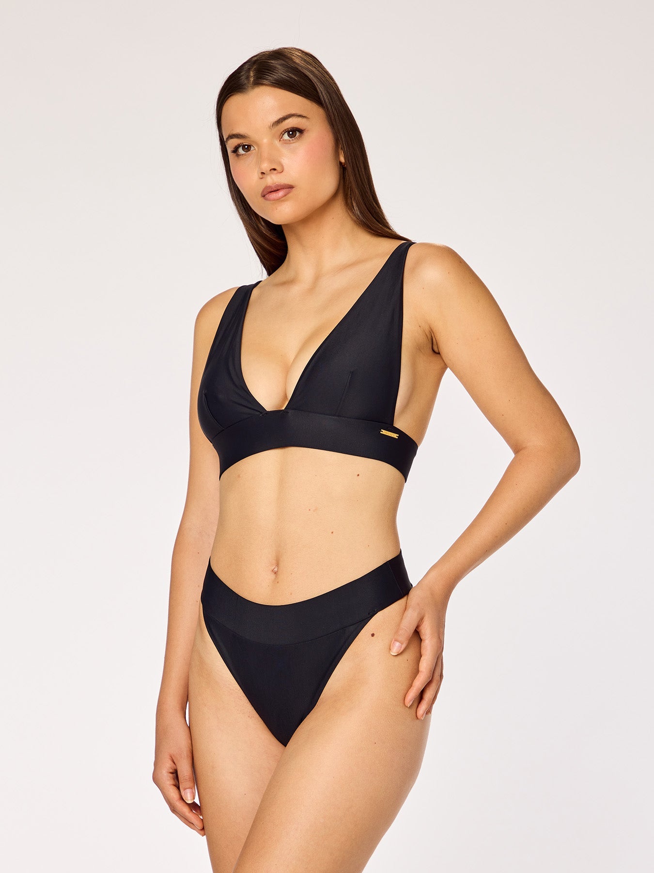 CAPRI Triangle Top in Black